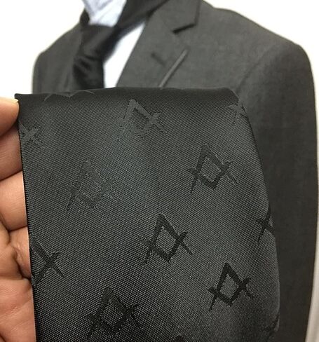 ربطة عنق من الحرير Masonic Masons بطباعة ذاتية البوصلة المربعة باللون الأسود والأسود, أسود, free in Kuwait