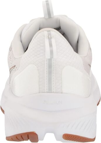 Saucony Women's Echelon 9 Sneaker in Saudi Arabia