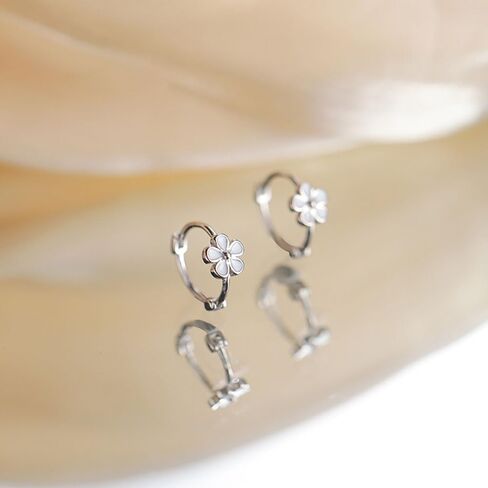 زهرة هوب أقراط للنساء ديزي زهرة أقراط الزهور هوجي هوب أقراط للفتيات في سن المراهقة هيبوالرجينيك لطيف زهرة صغيرة أقراط مجوهرات هدية in Kuwait