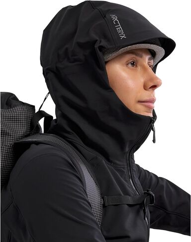 سترة جاما النسائية من Arc'teryx in Kuwait