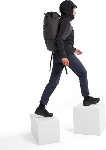 سترة جاما النسائية من Arc'teryx in Kuwait