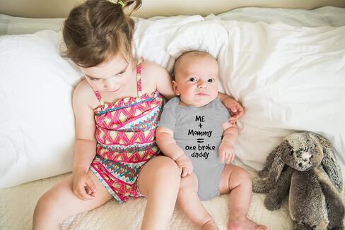 AW Fashions Me + Mommy = One Broke Daddy لطيف ومبتكر للرضع من قطعة واحدة in Saudi Arabia
