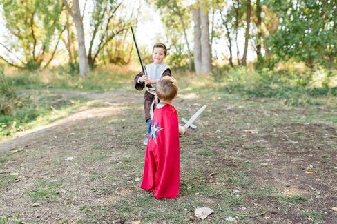 مجموعة أزياء Little Adventures Super Hero Cape & Mask للأعمار من 3 إلى 8 سنوات in Saudi Arabia
