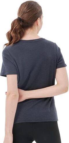 تي شيرت ميرينو بروتيكت 100% من صوف ميرينو برقبة على شكل حرف V للنساء بأكمام قصيرة وطبقات أساسية مقاومة للرائحة للتنزه في الهواء الطلق باللون الوردي المنقط in Kuwait