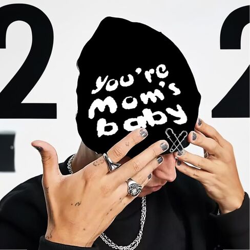 قبعة صغيرة محبوكة على شكل عنكبوت قوطي للرجال والنساء مع دبابيس مزخرفة رائعة من واي 2 كيه، لون اسود in Kuwait