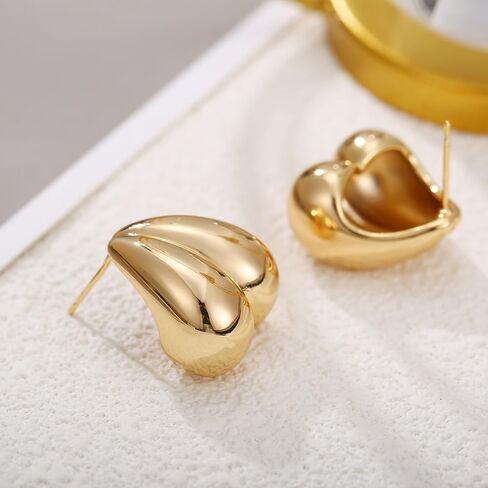 أقراط على شكل قلب ذهبي للنساء أقراط على شكل قلب الحب أقراط صغيرة لطيفة وخفيفة الوزن متدلية على شكل قلب هدية مجوهرات أنيقة in Kuwait