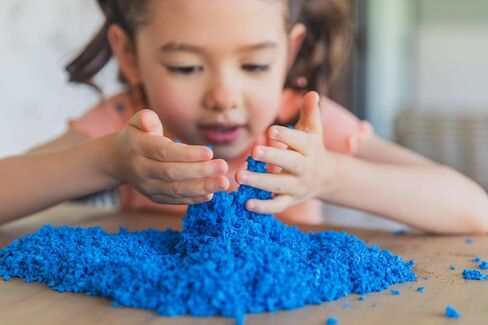 رؤى تعليمية من مادة Playfoam للصناديق الحسية 4 عبوات باللون الأخضر والأزرق والوردي والأسود in Kuwait
