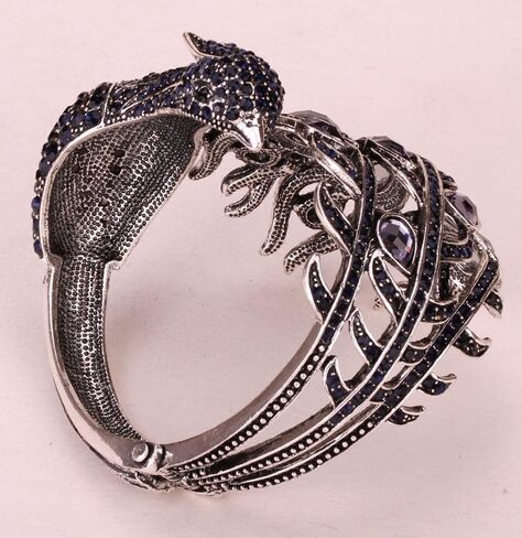 Women's Hinged Big Peacock Bracelet Slave Stretch Ring Set - Fit Wrist Size 6-1/2 to 7-1/2 Inch & Finger 7 to 9 - Lead Nickle Free - Halloween Costome Outfit in Saudi Arabia