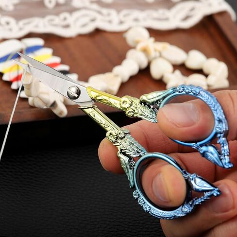 مقص التطريز YOUGUOM، مقص خياطة مدبب حاد للحرف اليدوية عبر غرزة التطريز الفني والحياكة أدوات DIY الصغيرة، 4.6 بوصة ذهبي أخضر لطيف طائر in Kuwait