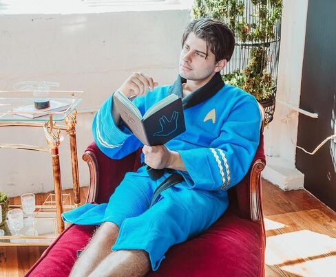 روب فاكتوري رداء حمام للكبار من ستار تريك: رداء حمام قطني منسوج بنمط وافل من السلسلة الأصلية | أزرق طبي، أزرق، مقاس واحد, أزرق, مقاس واحد in Kuwait