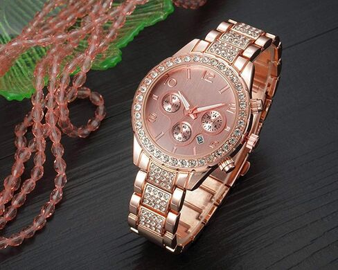 Unisex Diamond Watches Men and Women Fashion Rose Gold Silver Stainless Steel Calendar Quartz Watch in Saudi Arabia