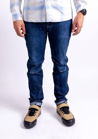 بنطال جينز رجالي من Club Ride Apparel in Kuwait