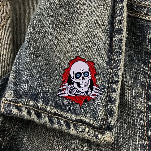 Badge Metal Pin Blue Eyes Skull Skull Brooch Halloween Prank Badge Gothic Horror Art Accessory Metal Jewelry Badge, Metal, black opal in Kuwait