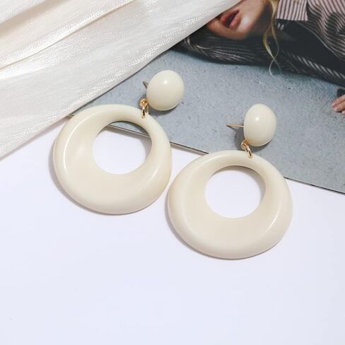 70s White Acrylic Hollow Large Hoop Earrings Solid Color Dangle Earrings Simple Vintage Earrings Jewelry Gift for Women in Saudi Arabia