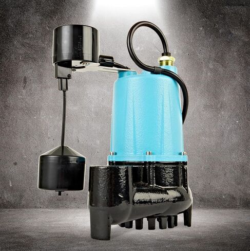 Little Giant BSC33V 1/3 حصان، 115 فولت، 3000 جيجا في الساعة مضخة مياه غاطسة أوتوماتيكية من الحديد الزهر مع مفتاح تعويم عمودي على شكل خنزير و10 قدم. حبل، أزرق، 506254 in Kuwait