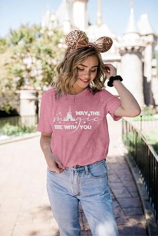 Womens World Traveler Shirt Magic Kingdom Graphic Tshirt Matching Trip T-Shirt Girl Vacation Hodilay Short Sleeve Top in Kuwait