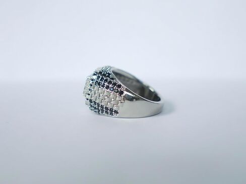 Luxurious Moissanite Diamond Ring in Saudi Arabia