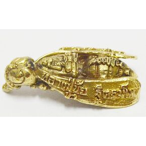 Thai Amulet Thai Buddhist Wasp Powerful of Millionaire Wealthy and Rich Prosperous Thai Amulet