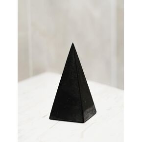 Shungite Club High Shungite Pyramid 5 cm Stone Gemstone Highly Protective Healing Crystal Pyramid Mineral Rock Meditation Positive Energy