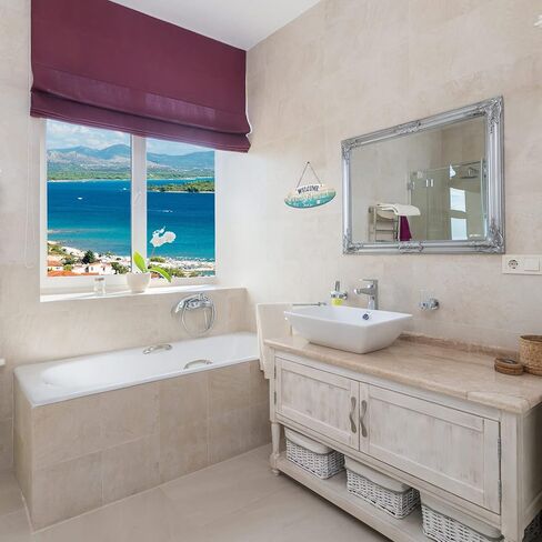 Hotop Metal Surfboard Sign Decor A Day At The Beach Restores The Soul Plaque Hanging Beach Decor for Wall and Door Outside Decor, 4 x 12.6 Inch in Kuwait