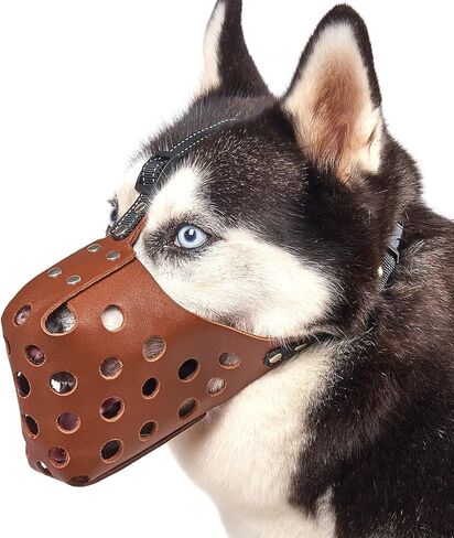 كمامة للكلاب من مايرزون، كمامة مصنوعة من الجلد الناعم للكلاب الصغيرة والمتوسطة والكبيرة، واقي فم الكلب قابل للتنفس للكلاب لمنع مضغ العض، كمامة قناع الكلب للتزيين والتشذيب والتدريب على الكسح in Kuwait
