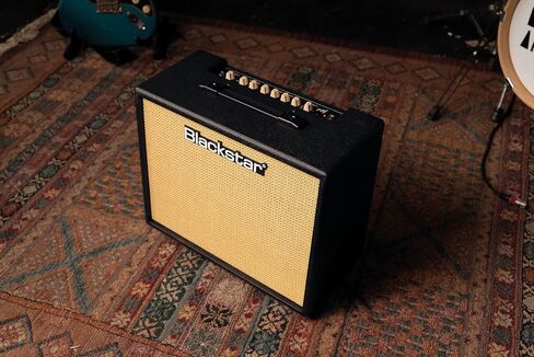 Blackstar Debut 15E 2 x 3-inch 15-watt Combo Amp in Kuwait