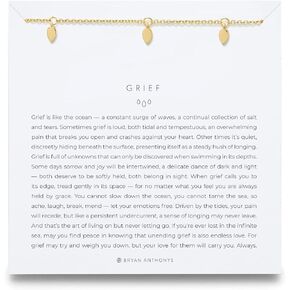 قلائد وقلادات بريان أنتونييس ومجموعات في مجموعة متنوعة من الأنماط والألوان in Kuwait