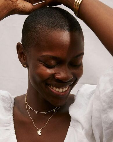 قلائد وقلادات بريان أنتونييس ومجموعات في مجموعة متنوعة من الأنماط والألوان in Kuwait