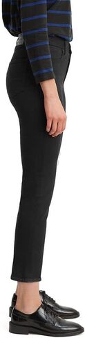 Levi's Women's 724 High Rise Straight Crop Jeans in Saudi Arabia