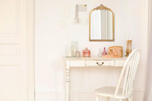 مرآة حائط عتيقة من Cozdecor على سطح الطاولة بإطار معدني ذهبي (18 بوصة * 12 بوصة، ذهبي عتيق) in Saudi Arabia