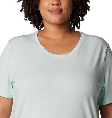 Columbia Women's Slack Water Knit Tee Ii in Kuwait