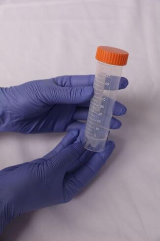 Self-Standing Centrifuge Tubes 50mL (25/Pack) with Printed Graduation and Label Mark in Saudi Arabia