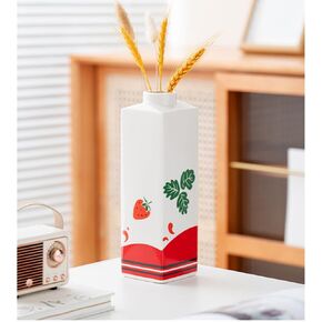 Creative Strawberry Vase Decorative Ceramic Vase Tall Flower Vase Unique Strawberry Home Decor for Kitchen Office Tabletop Decorative Piece