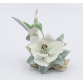 Cosmos Gifts 96402 Hummingbird with Magnolia, Green