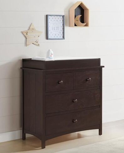 خزانة أكسفورد بيبي يونيفرسال ذات 3 أدراج، سنو وايت، 18.00 بوصة طول × 37.00 بوصة عرض × 34.00 بوصة ارتفاع، 78 رطلاً in Kuwait