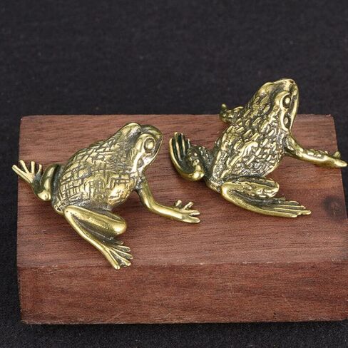 2 Sets Brass Frog feng Shui Office Decor Chinese decoraciones para salas de casa Money Frog Statue Vintage Animal Ornaments Miniature House Brass Craft Decor Delicate car in Saudi Arabia
