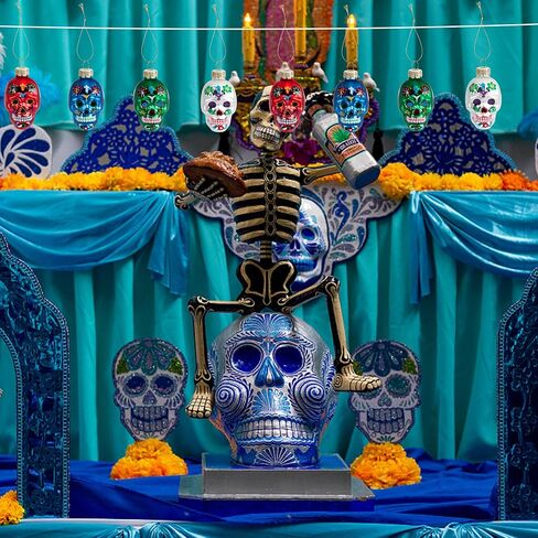 12 قطعة من الحلي الزجاجية ليوم الموتى - زخارف جمجمة السكر Dia De Los Muertos - زخارف رأس هيكل عظمي معلقة للهالوين لتزيين شجرة عيد الميلاد المعلقة in Kuwait