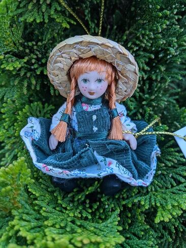 Anne of Green Gables 2.5 inch Porcelain Hanging Christmas Ornament in Kuwait