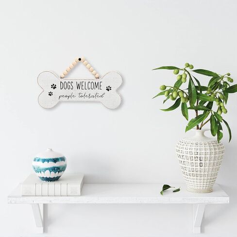NIKKY HOME Dogs Farmhouse Door Sign 9.4 x 5.9, Dog Bone Wooden Welcome Sign for Front Door Porch Decor with wooden beads Welcome Wreath Sign Hanging for Dogs Lovers Christmas Decoration in Saudi Arabia
