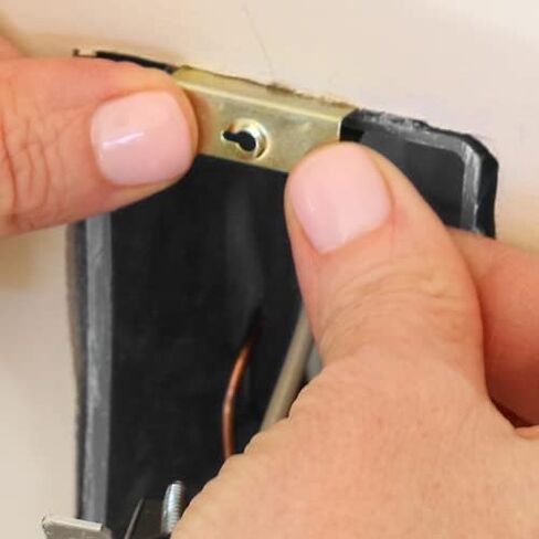 G-Clip, Package of 4, Repair Loose Electrical Outlets and Switches/Repair Stripped or Damaged Electrical Wall Boxes in Saudi Arabia