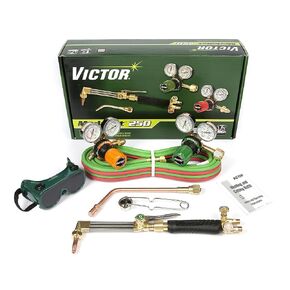Victor Technologies 0384-2544 Medalist 250 System Medium Duty Cutting System, Propane/Natural Gas Service, G250-60-510LP Fuel Gas Regulator