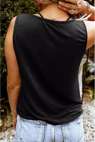 Smooth As Tennessee Whiskey Sweet As Strawberry Wine T Shirt Ring Hole V-Neck Loose Fit Tops Women Country Music Retro Blouse in Saudi Arabia