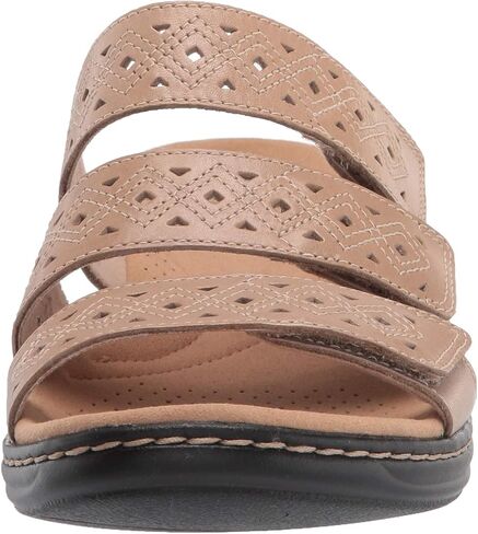 صندل مسطح للسيدات من Clarks Leisa Spice in Saudi Arabia