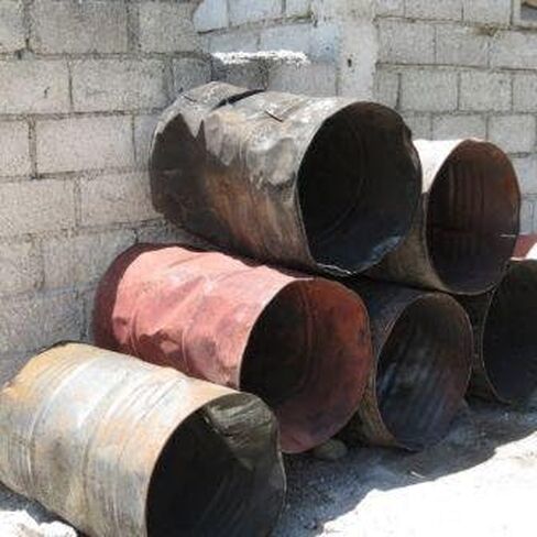 قلب مقدس، ميلاغرو مزخرف صغير، قلب ملتهب، مصنوع يدويًا من براميل الزيت المعاد تدويرها، لوحة فنية جدارية معدنية هايتية مقاس 7 × 8 بوصات in Kuwait