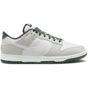 Nike Men's Sneaker