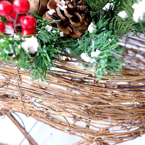 قطعة مركزية مثالية لعيد الميلاد مزلقة مختلطة من الصنوبر والتوت الأحمر العنب سانتا مزلقة عيد الميلاد لتزيين سطح الطاولة (كبير) in Kuwait