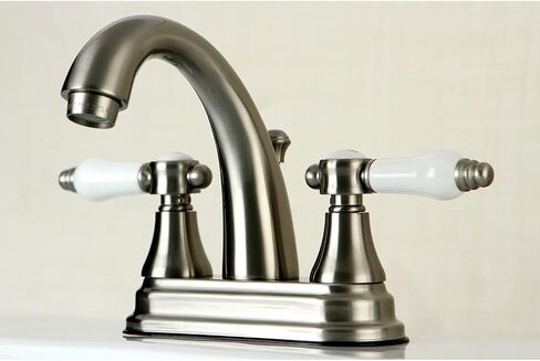 Kingston Brass KS7611BPL Bel-Air 4 "صنبور حمام في المنتصف، 4-3/4" في متناول الصنبور، كروم مصقول in Saudi Arabia