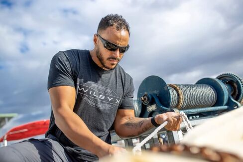 تي شيرت Wiley X WX Elevation للرجال ذو أكمام قصيرة باللون الأسود ذو أداء ممتاز للحماية in Kuwait