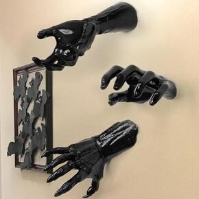 Halloween Decorations, 3 Pack Creepy Hands Wall Decoration, Spooky Home Gothic Dcoration Wall Art, Lifelike Halloween Decorations Indoor