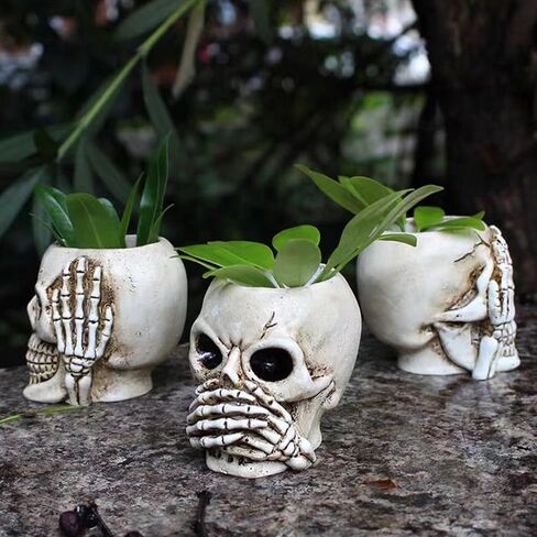 Chris.W 3 قطع حامل شموع جمجمة الهالوين، حامل شمعدان على شكل هيكل عظمي قوطي من الراتنج، حامل شمعدان على شكل هيكل عظمي، حامل شموع على سطح المكتب مخيف للهالوين، بار منزلي، ديكور مقبرة (أبيض) in Kuwait